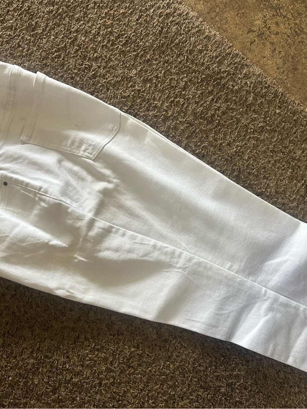 White Time & Tru Capri Jeans - Ladies Size 16